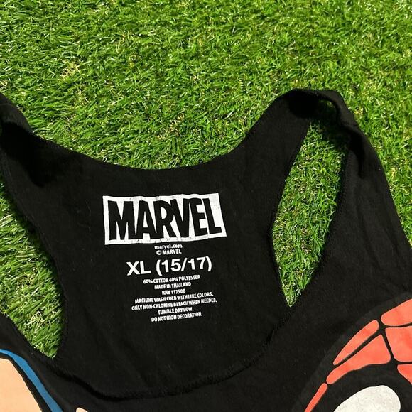 Marvel Superheroes Graphic Tank Top - Picture 4 of 5